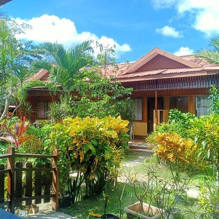 Telesfora Beach Cottage Ель-Нідо Екстер'єр фото